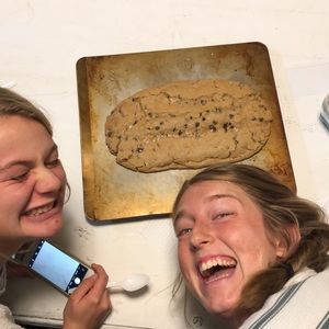 Meet your Posher, Emma